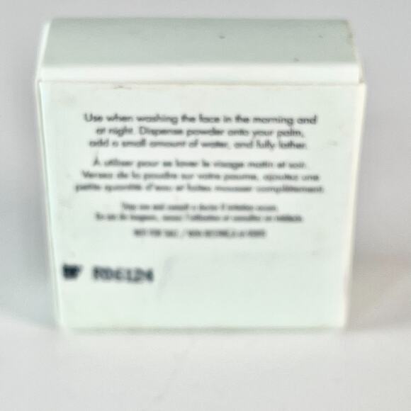 Amore Pacific Treatment Enzyme Peel Cleansing Powder Travel .01 fl oz 5g New - Picture 4 of 5